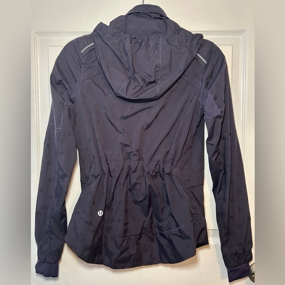 🍋Lululemon Spring Forward Jacket- Stripe Dot Cadet Blue/ Size 2 - Picture 8 of 11